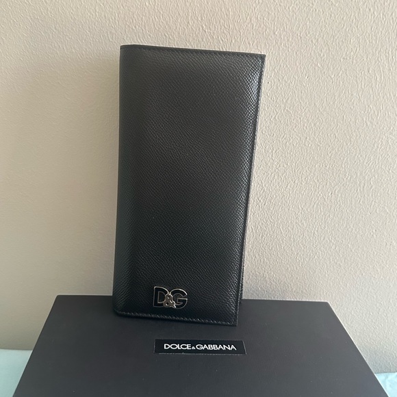 Dolce and gabbana wallet